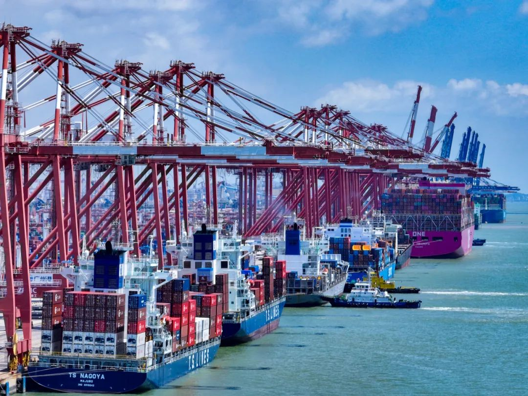 4c71ab2227c282678d5bccdc56730b4b64dedfa82ae2a 海运费反弹只是暂时现象,海运价格还会再跌